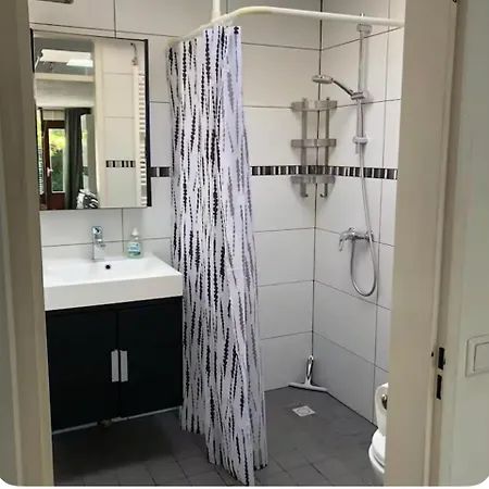 Feriepark 4-6 Persoons Op Park Bij , Met Zwembad In Hoogseizoen Herkingen